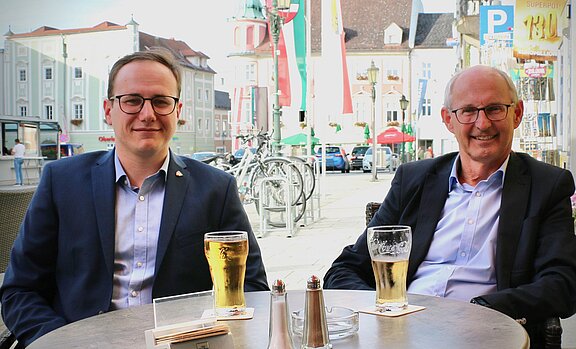 Medien-Info_ÖVP_Enns_-_Schanigärten_-_Foto.jpeg  